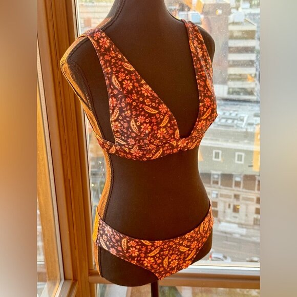 🆕 ZIMMERMANN 🧿 NWT Juniper Scarf High Triangle Bikini - Midnight Paisley - Picture 3 of 15